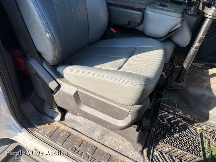 image for item EX4672 2016 Ford F550 utility / service truck