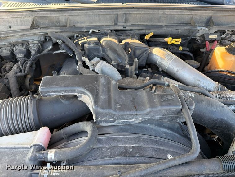 image for item EX4672 2016 Ford F550 utility / service truck