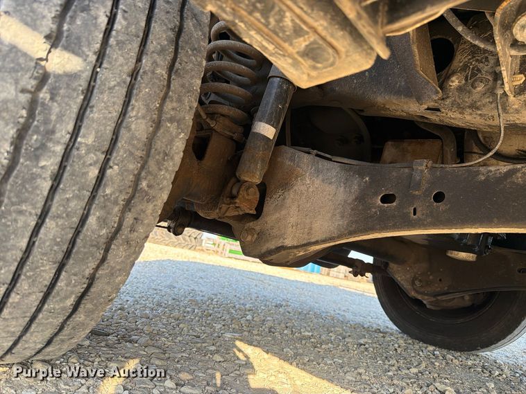 image for item EX4672 2016 Ford F550 utility / service truck