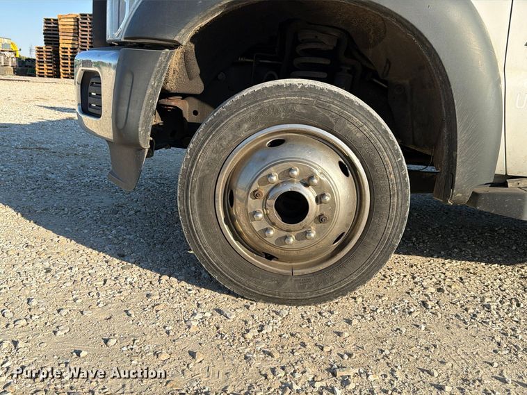 image for item EX4672 2016 Ford F550 utility / service truck