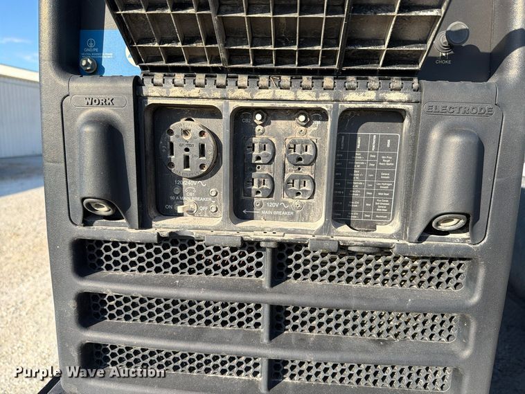 image for item EX4672 2016 Ford F550 utility / service truck