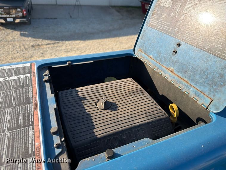 image for item EX4672 2016 Ford F550 utility / service truck