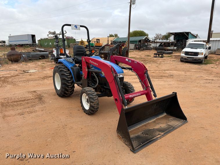 image for item FC0492 2003 New Holland TC29D MFWD tractor