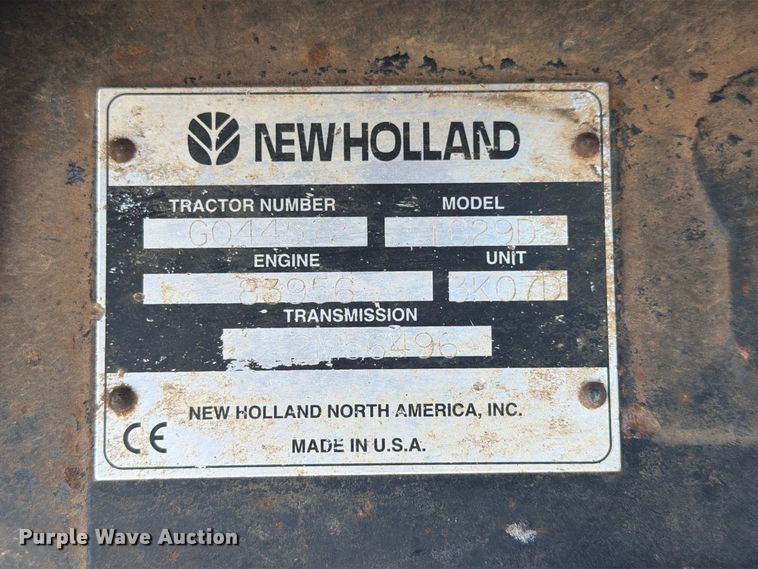 image for item FC0492 2003 New Holland TC29D MFWD tractor