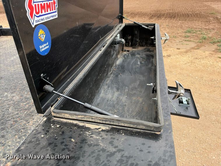 image for item FC0494 2022 Ford F350 Super Duty Crew Cab dump flatbed pickup truck