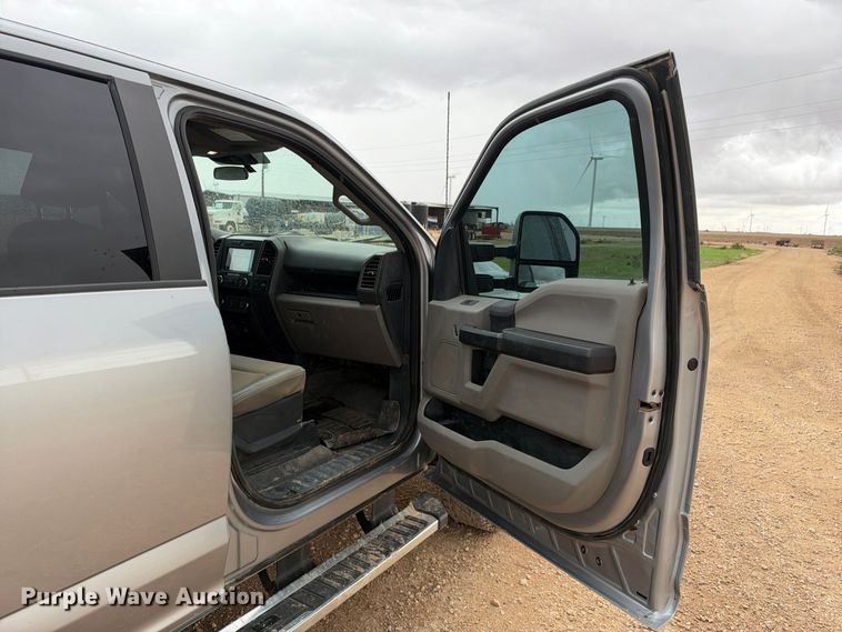 image for item FC0494 2022 Ford F350 Super Duty Crew Cab dump flatbed pickup truck