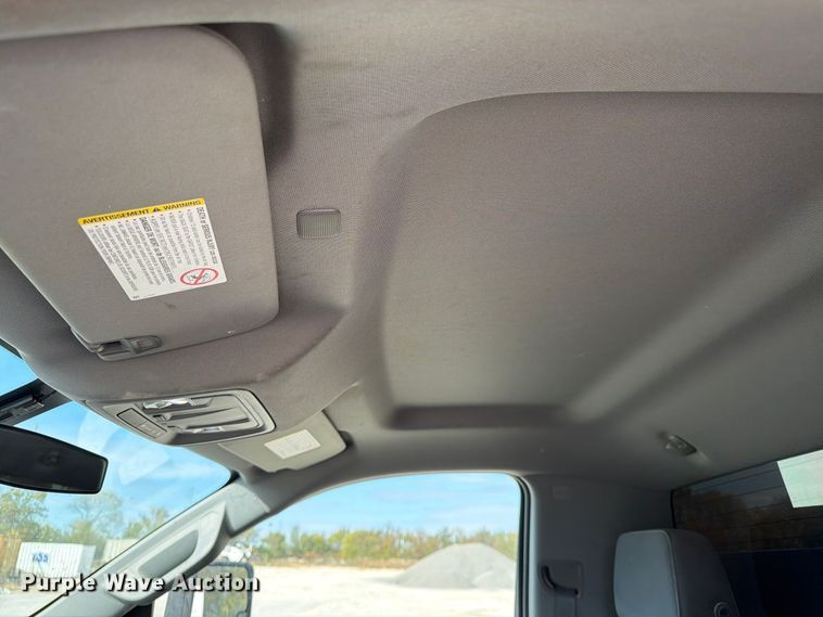 image for item FG0852 2020 Chevrolet Silverado 3500HD utility bed pickup truck