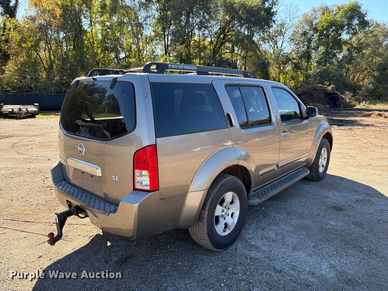 image for item FG3062 2006 Nissan Pathfinder SUV