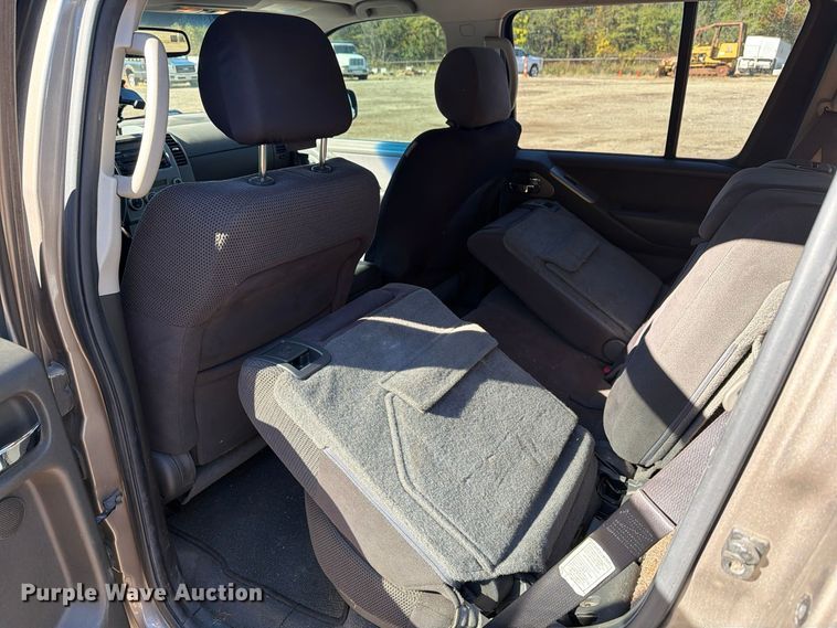 image for item FG3062 2006 Nissan Pathfinder SUV