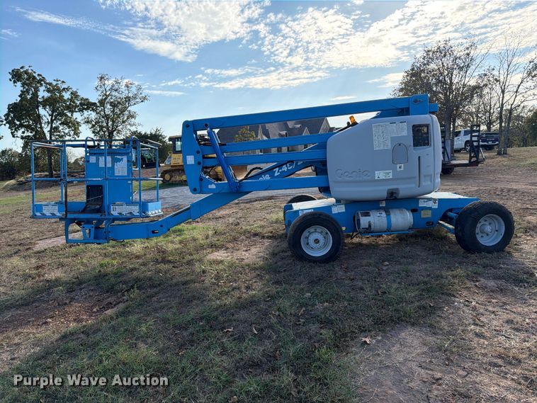 image for item FI0473 1999 Genie Z-45/25 boom lift