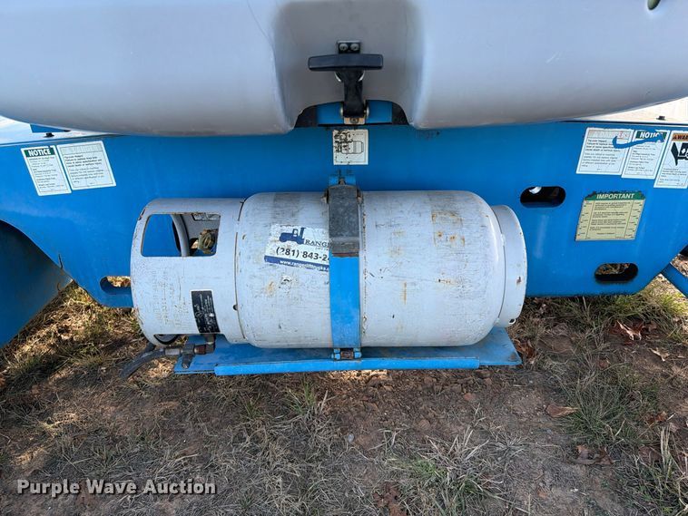 image for item FI0473 1999 Genie Z-45/25 boom lift