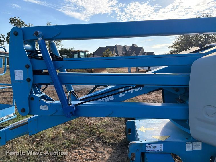 image for item FI0473 1999 Genie Z-45/25 boom lift