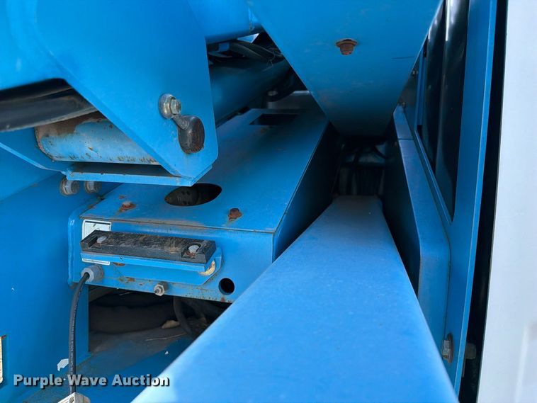 image for item FI0473 1999 Genie Z-45/25 boom lift