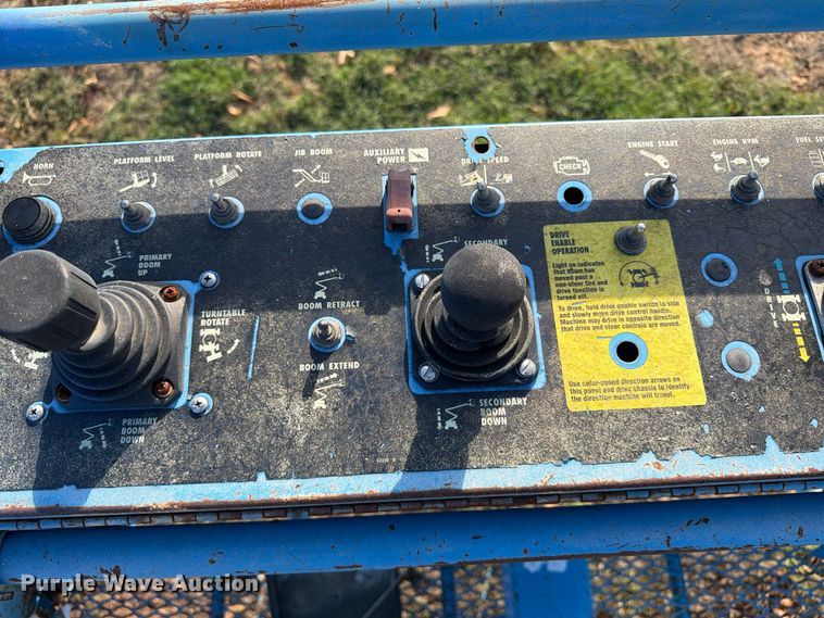 image for item FI0473 1999 Genie Z-45/25 boom lift