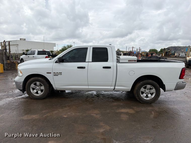 image for item FI2081 2021 RAM 1500 Ext. Cab pickup truck