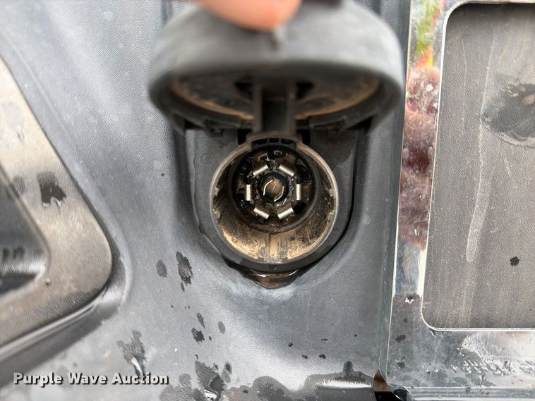 image for item FI2081 2021 RAM 1500 Ext. Cab pickup truck