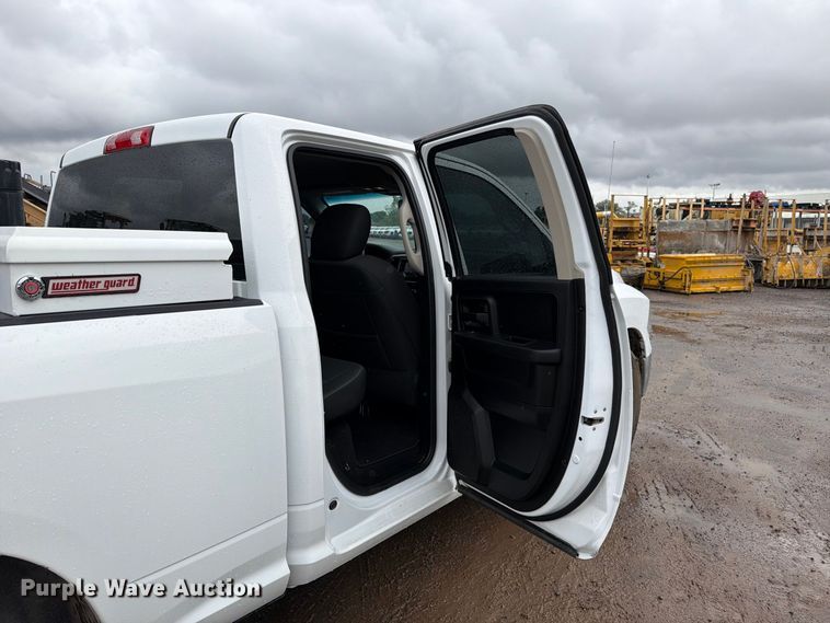 image for item FI2081 2021 RAM 1500 Ext. Cab pickup truck