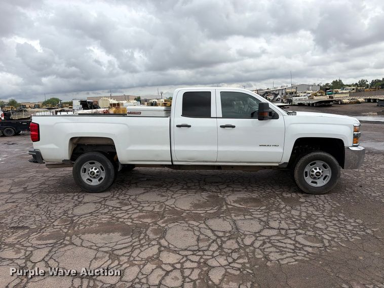 image for item FI2082 2019 Chevrolet Silverado 2500HD Ext. Cab pickup truck