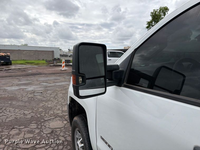 image for item FI2082 2019 Chevrolet Silverado 2500HD Ext. Cab pickup truck