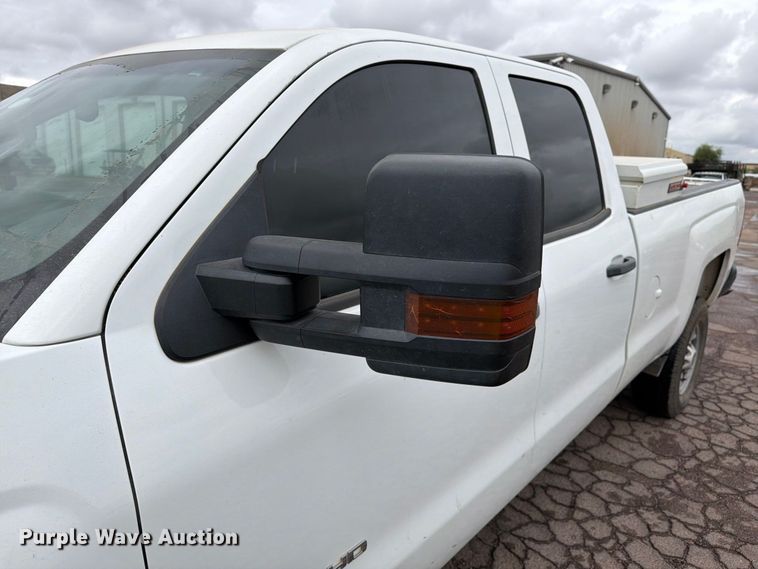 image for item FI2082 2019 Chevrolet Silverado 2500HD Ext. Cab pickup truck