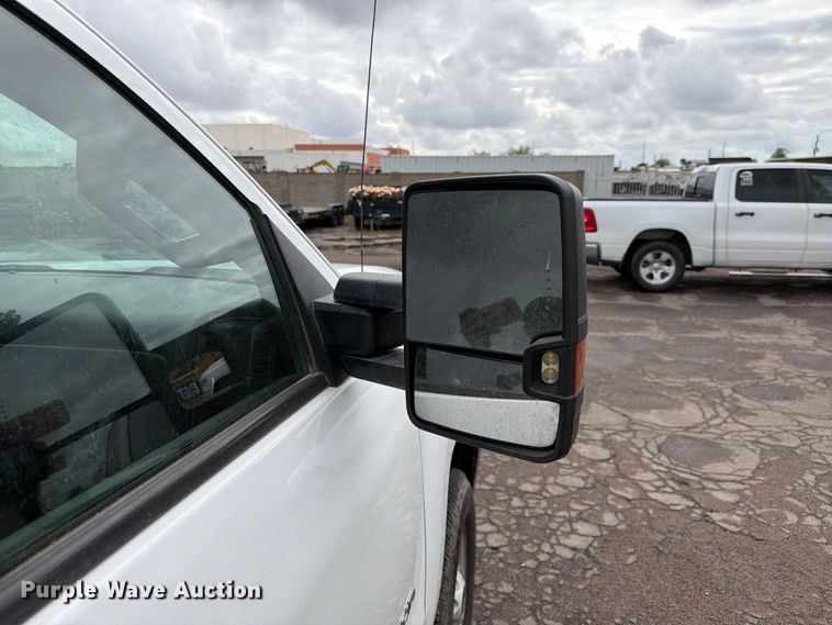 image for item FI2082 2019 Chevrolet Silverado 2500HD Ext. Cab pickup truck