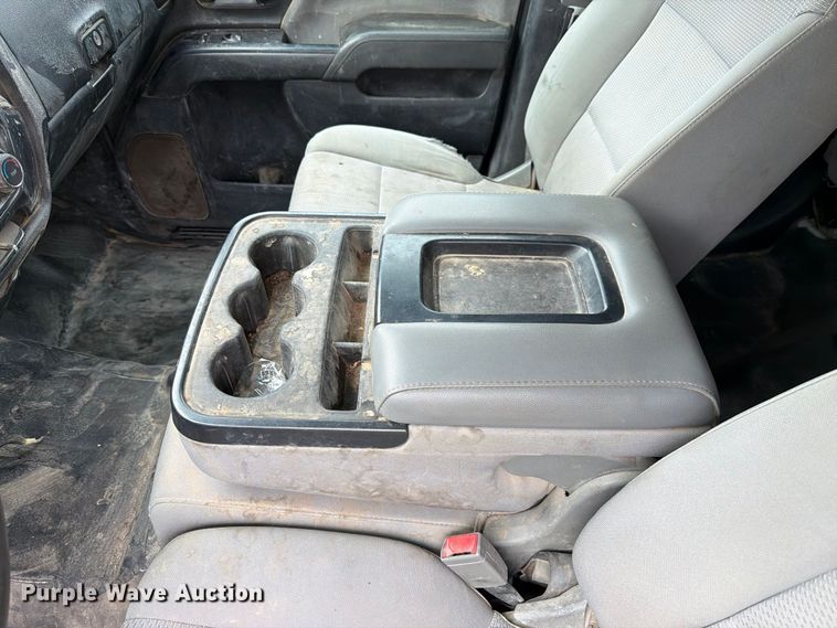 image for item FI2082 2019 Chevrolet Silverado 2500HD Ext. Cab pickup truck