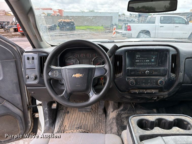 image for item FI2082 2019 Chevrolet Silverado 2500HD Ext. Cab pickup truck