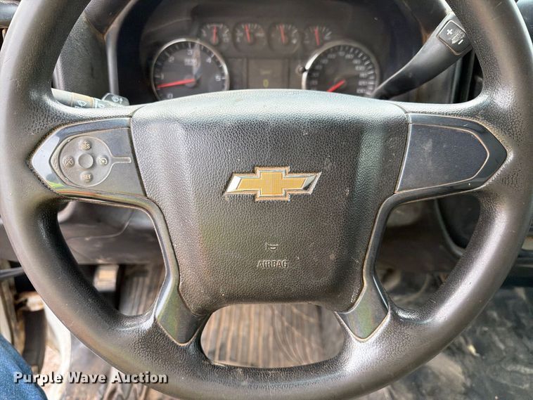 image for item FI2082 2019 Chevrolet Silverado 2500HD Ext. Cab pickup truck