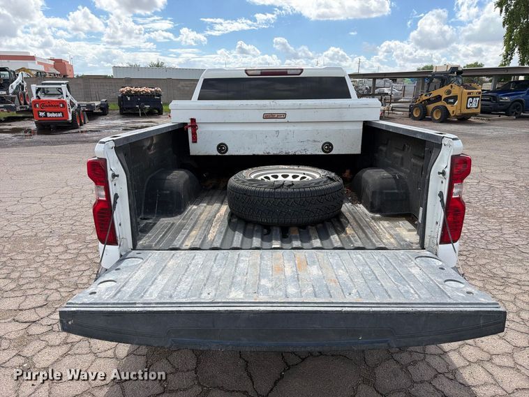 image for item FI2083 2020 Chevrolet Silverado 1500 Ext. Cab pickup truck