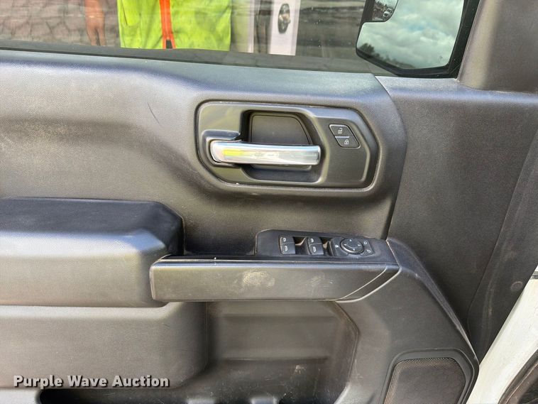 image for item FI2083 2020 Chevrolet Silverado 1500 Ext. Cab pickup truck