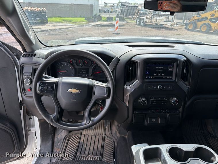 image for item FI2083 2020 Chevrolet Silverado 1500 Ext. Cab pickup truck