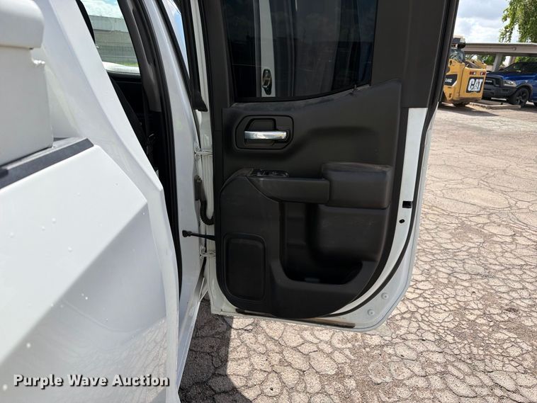 image for item FI2083 2020 Chevrolet Silverado 1500 Ext. Cab pickup truck