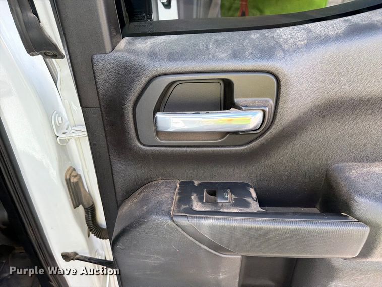 image for item FI2083 2020 Chevrolet Silverado 1500 Ext. Cab pickup truck