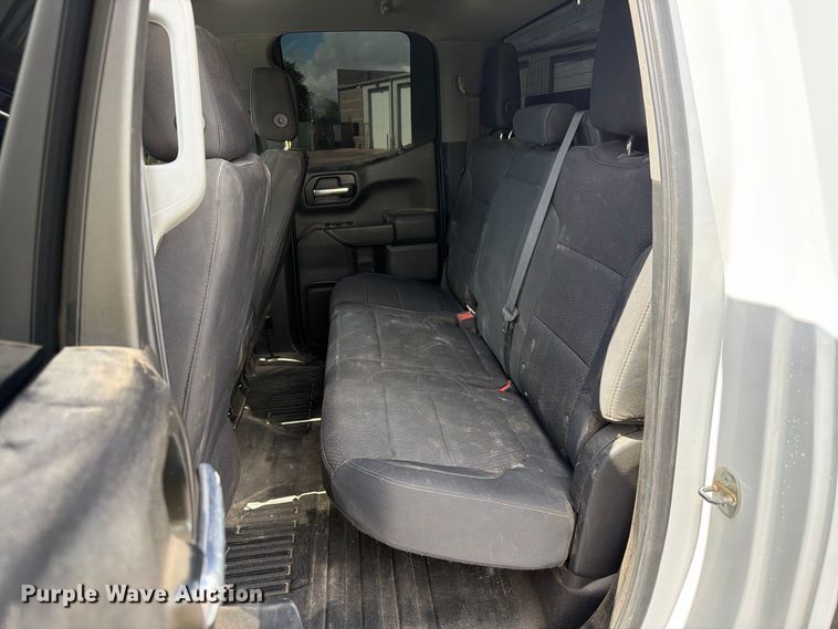 image for item FI2083 2020 Chevrolet Silverado 1500 Ext. Cab pickup truck