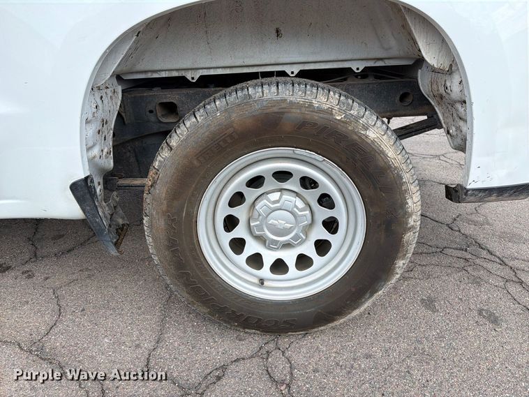 image for item FI2083 2020 Chevrolet Silverado 1500 Ext. Cab pickup truck