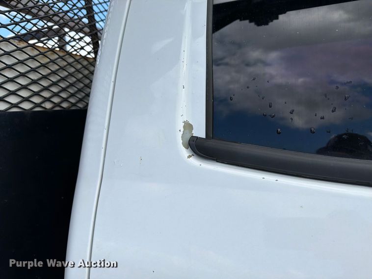 image for item FI2084 2016 Chevrolet Silverado 3500HD Crew Cab flatbed pickup truck