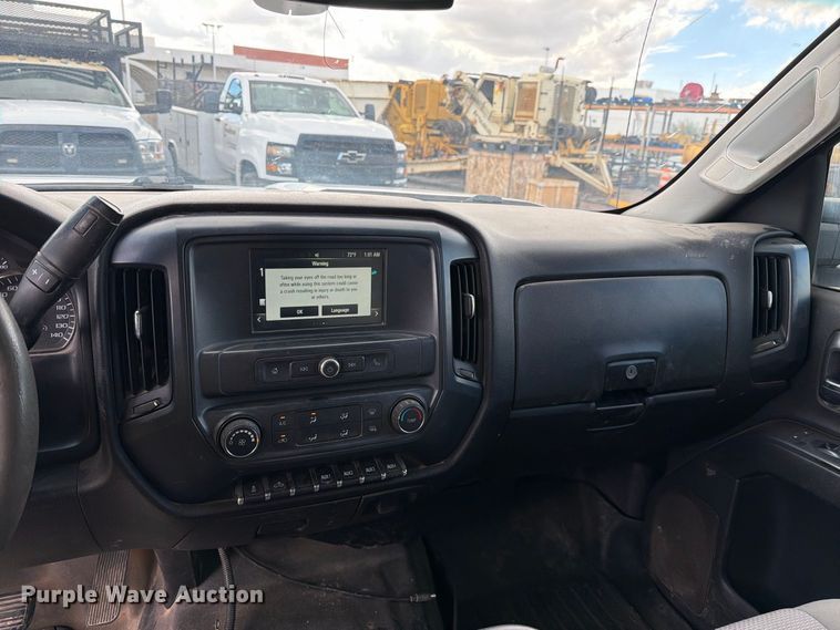 image for item FI2084 2016 Chevrolet Silverado 3500HD Crew Cab flatbed pickup truck
