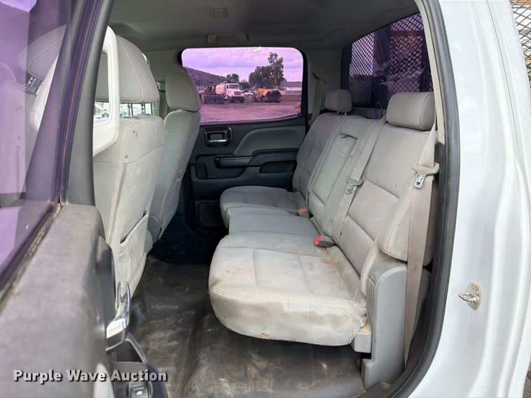 image for item FI2084 2016 Chevrolet Silverado 3500HD Crew Cab flatbed pickup truck
