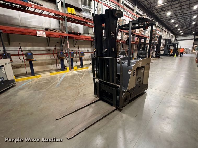 image for item FK2230 2019 Crown RC5545-40 forklift