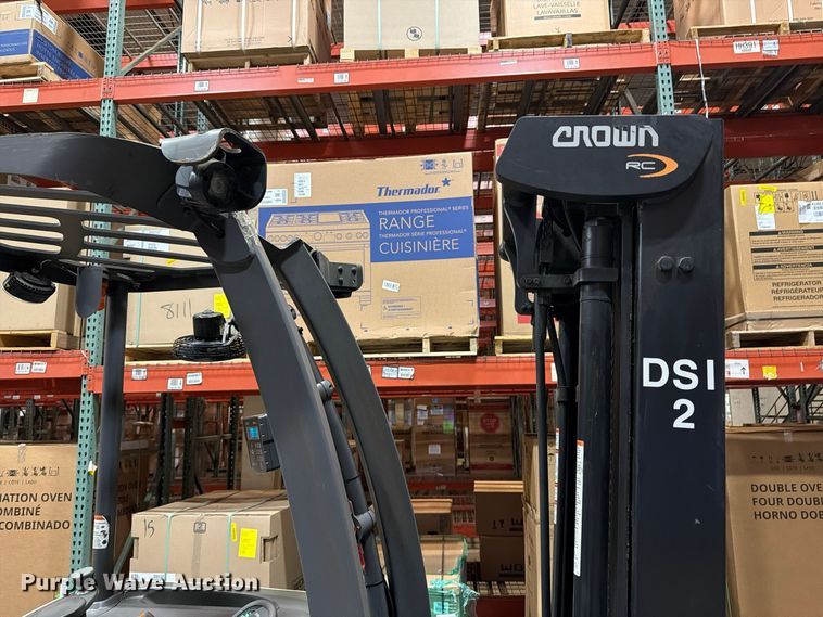 image for item FK2230 2019 Crown RC5545-40 forklift