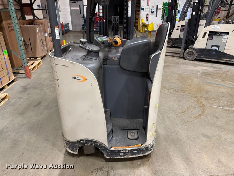 image for item FK2230 2019 Crown RC5545-40 forklift