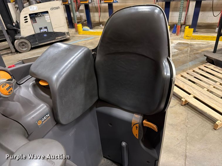 image for item FK2230 2019 Crown RC5545-40 forklift