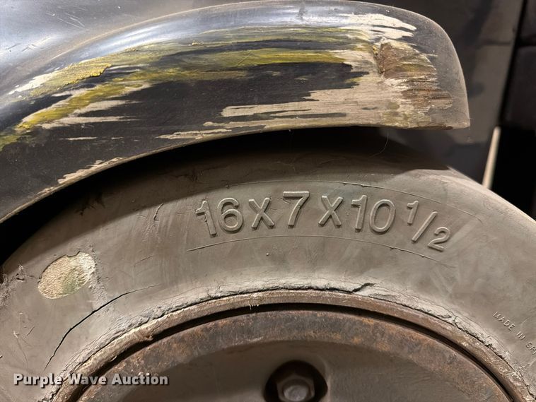 image for item FK2230 2019 Crown RC5545-40 forklift