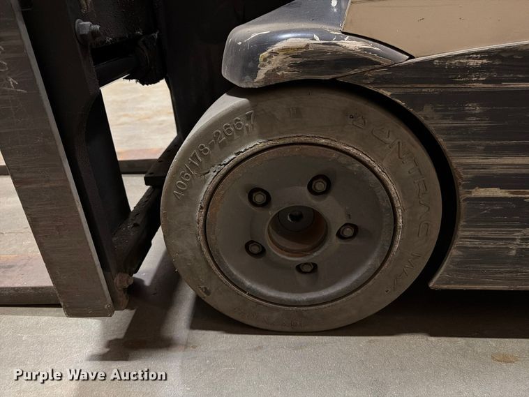 image for item FK2230 2019 Crown RC5545-40 forklift