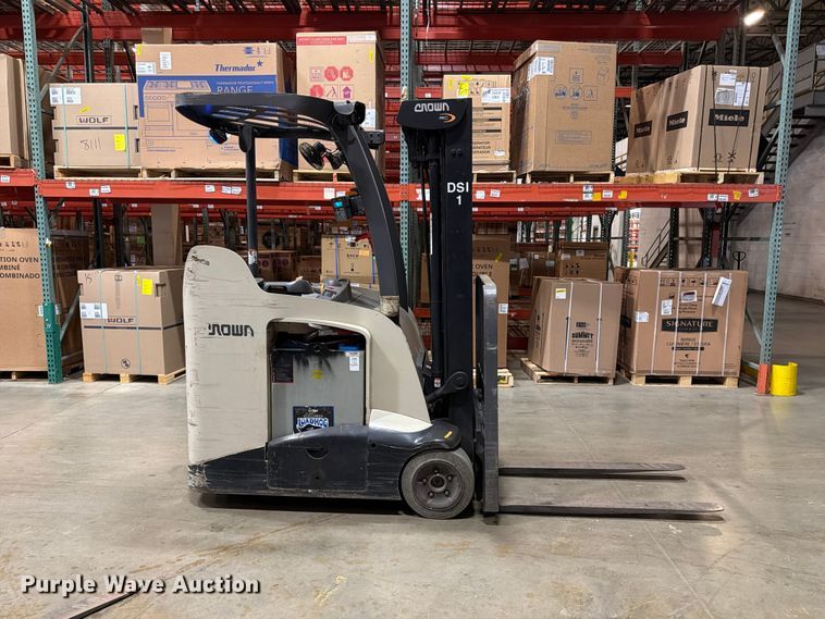 image for item FK2231 2019 Crown RC5545-40 forklift