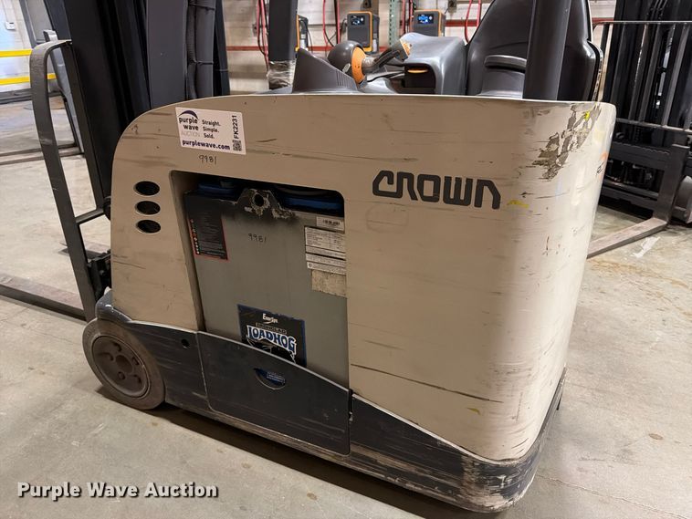 image for item FK2231 2019 Crown RC5545-40 forklift