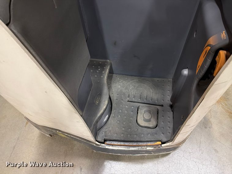image for item FK2231 2019 Crown RC5545-40 forklift