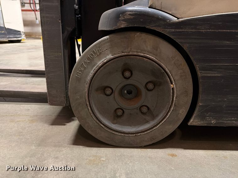 image for item FK2231 2019 Crown RC5545-40 forklift