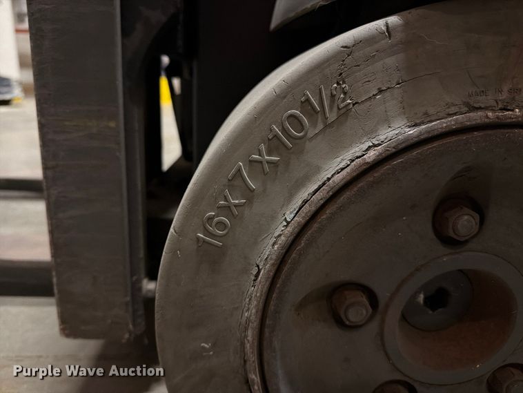 image for item FK2231 2019 Crown RC5545-40 forklift