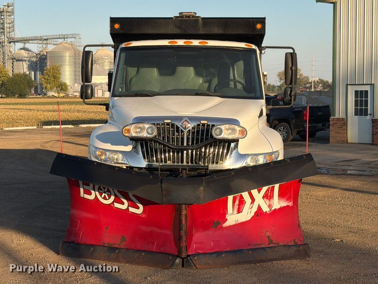 image for item FK4202 2006 International 4300 dump truck
